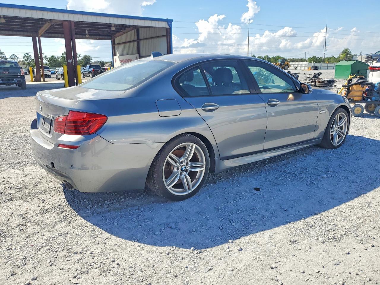 2014 BMW 535 I - Image 3