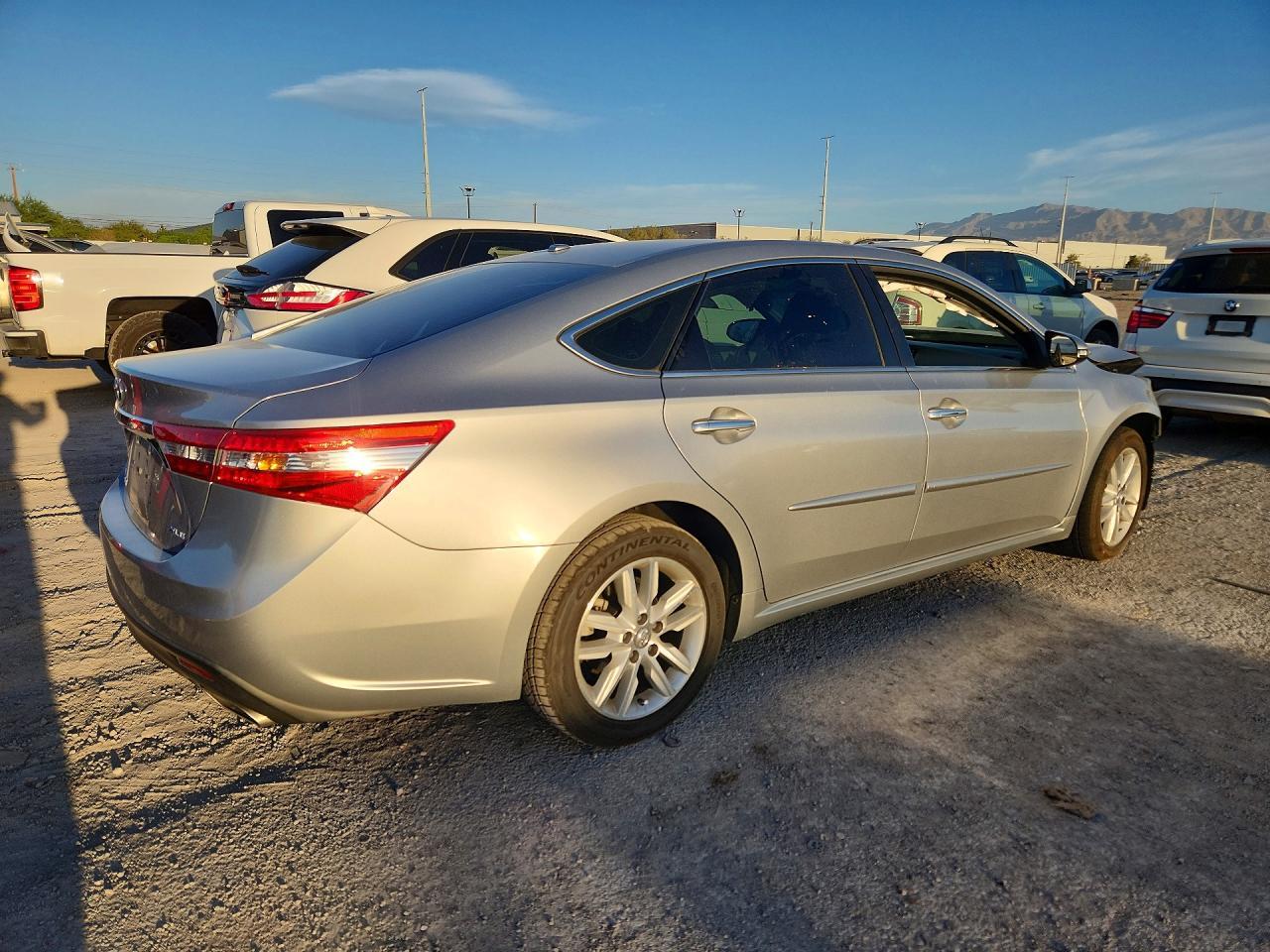 2015 Toyota Avalon Xle - Фото 3