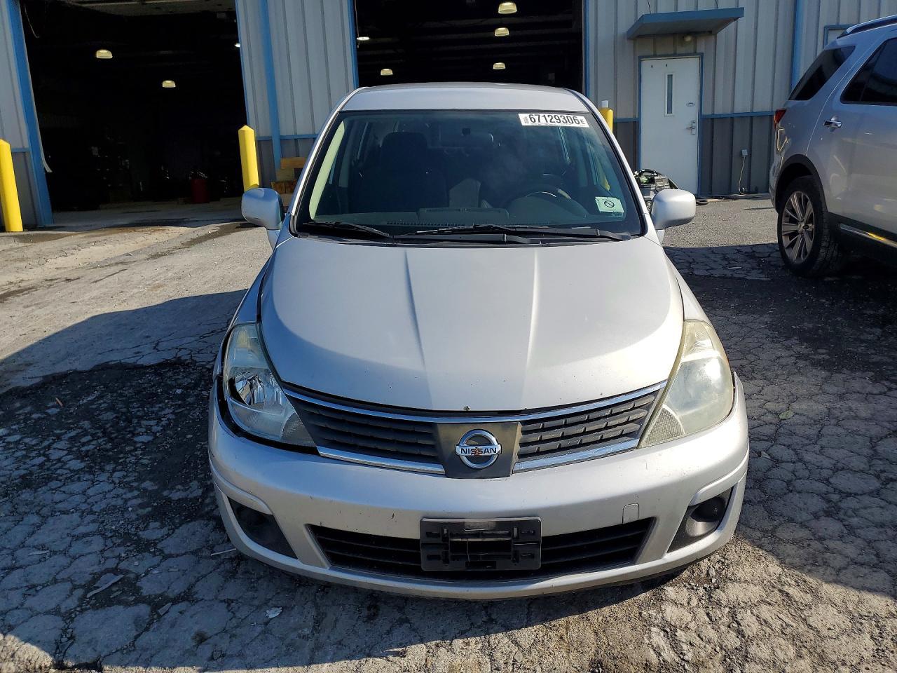 2009 Nissan Versa 1.8 S - Фото 5