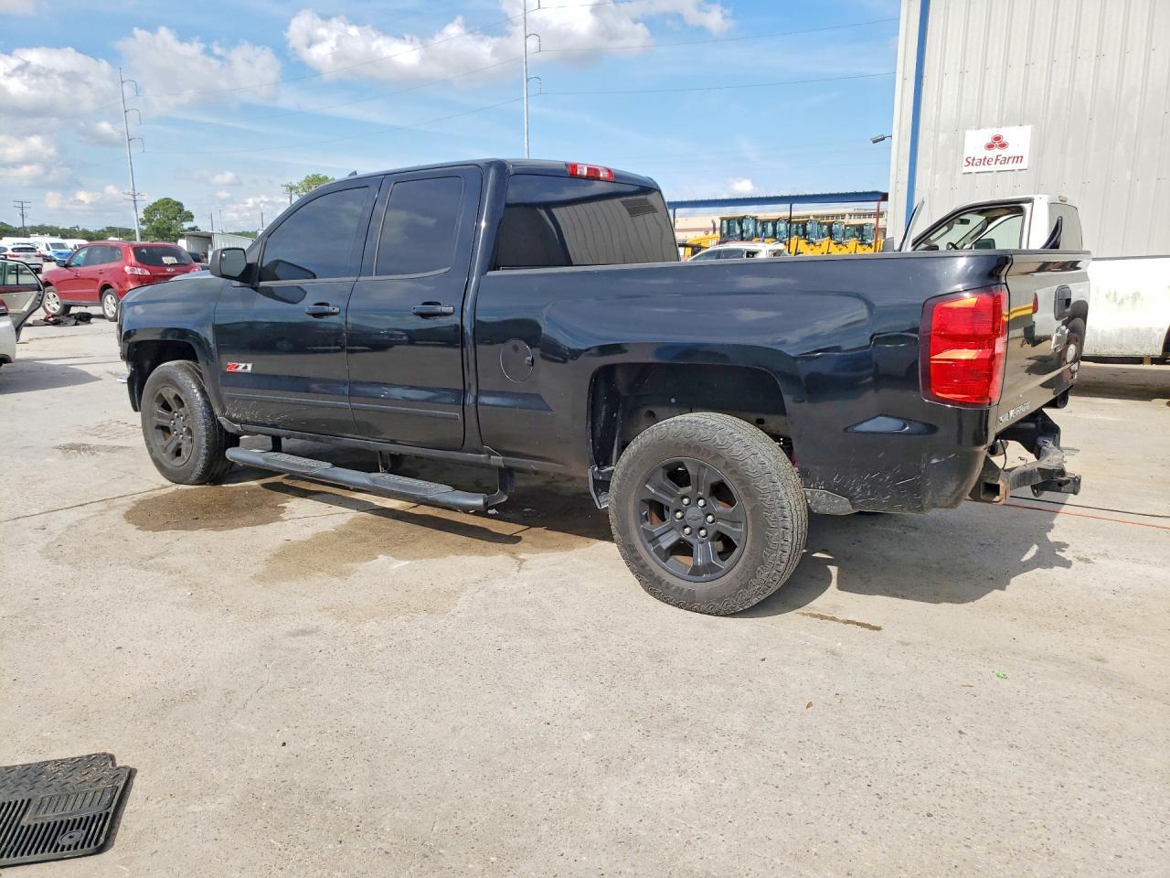 2017 Chevrolet Silverado K1500 Lt - Фото 2
