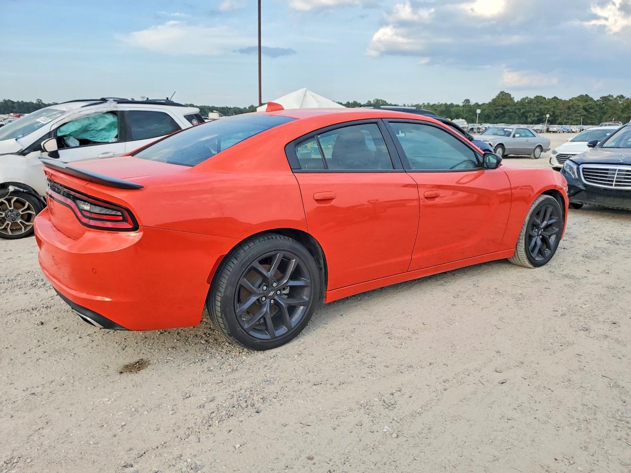 2023 Dodge Charger Sxt - Фото 3