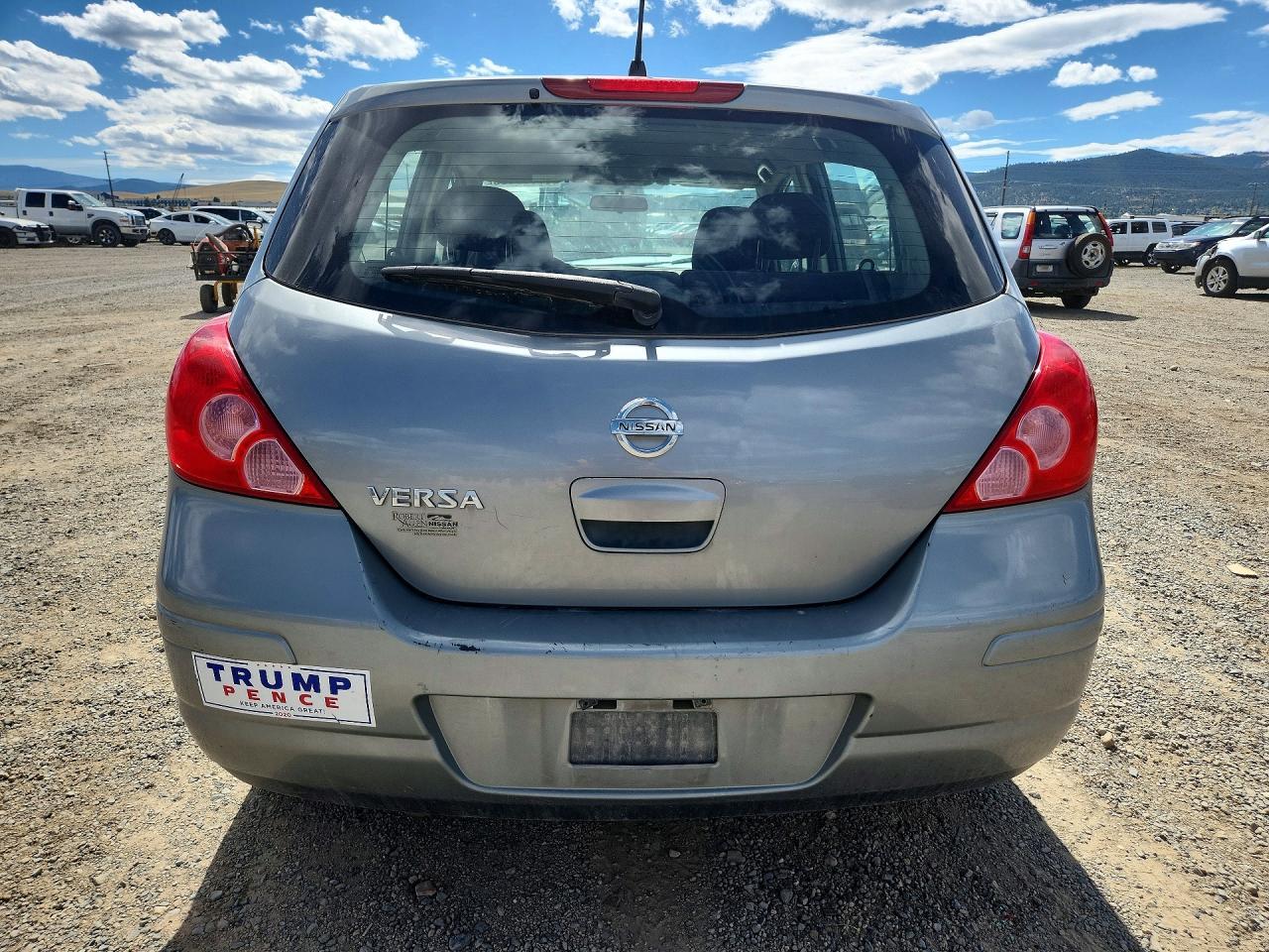 2009 Nissan Versa 1.8 S - Image 6