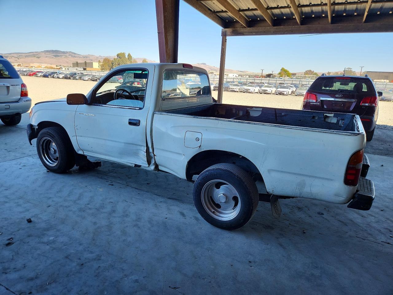 1995 Toyota Tacoma Base - Image 2