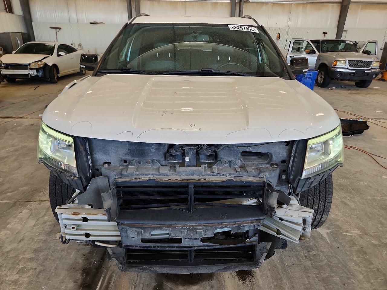 2017 Ford Explorer Xlt - Фото 5