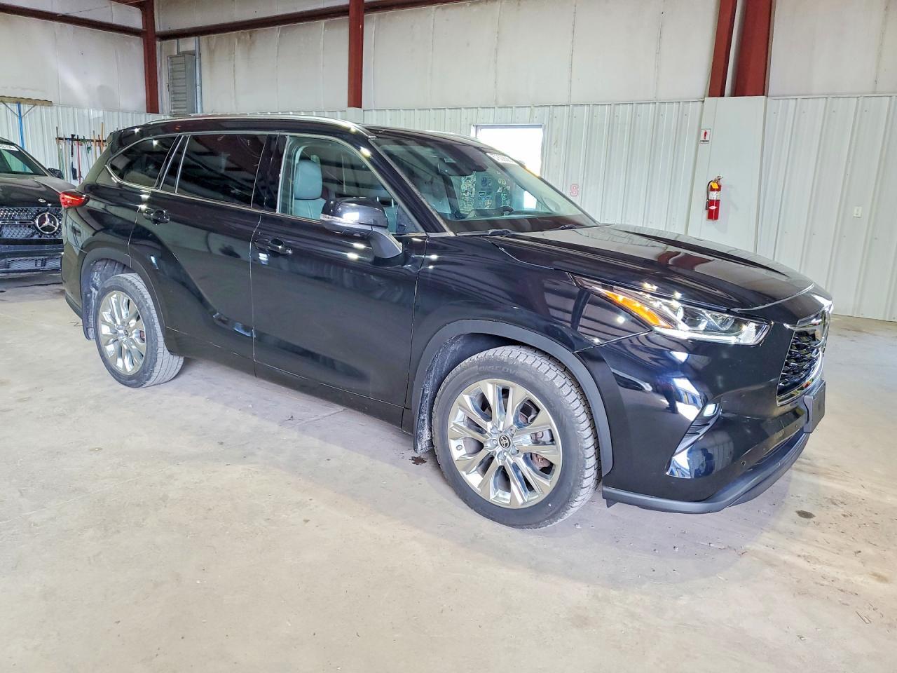2020 Toyota Highlander Limited - Фото 4