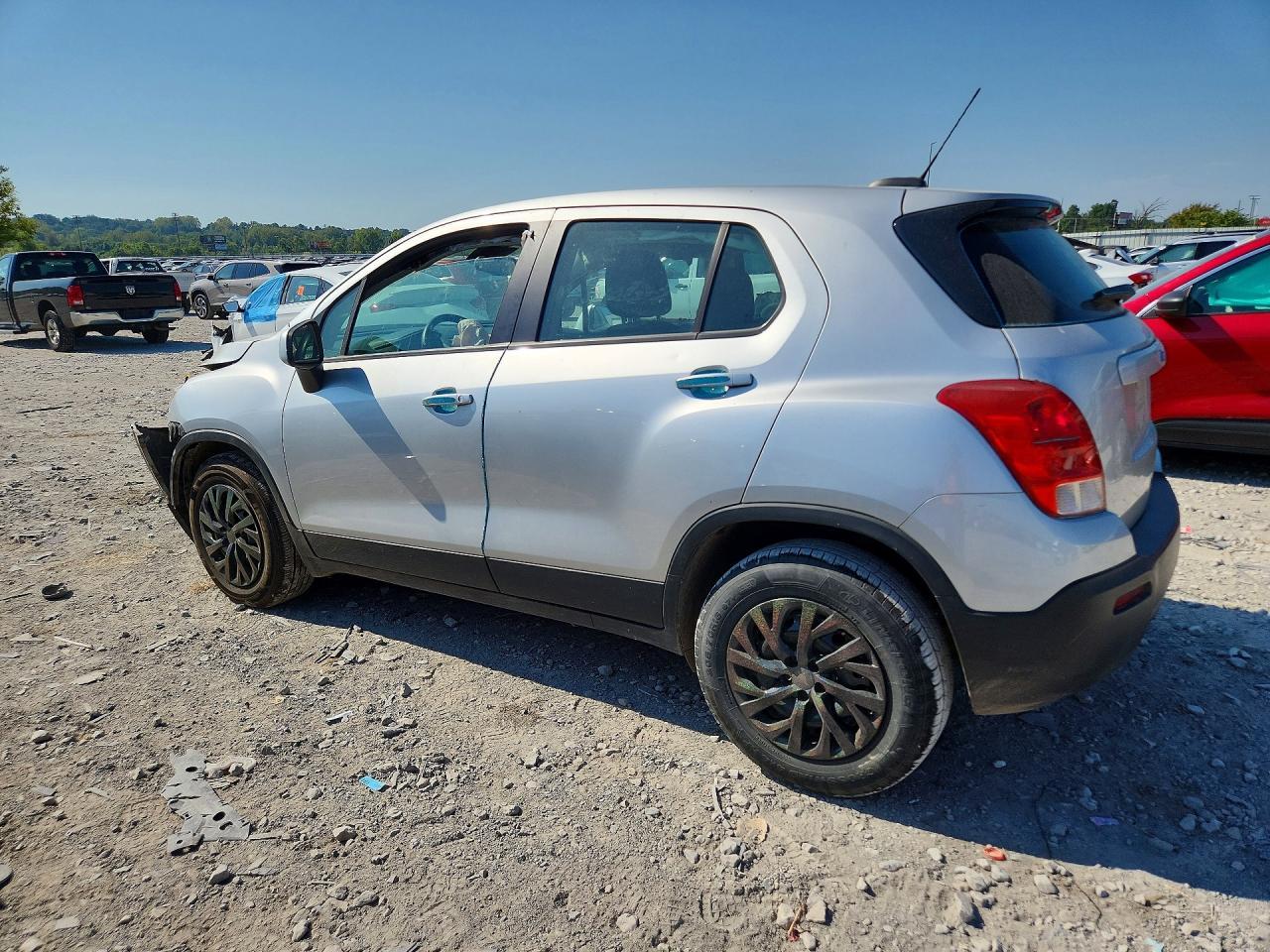 2016 Chevrolet Trax Ls - Фото 2