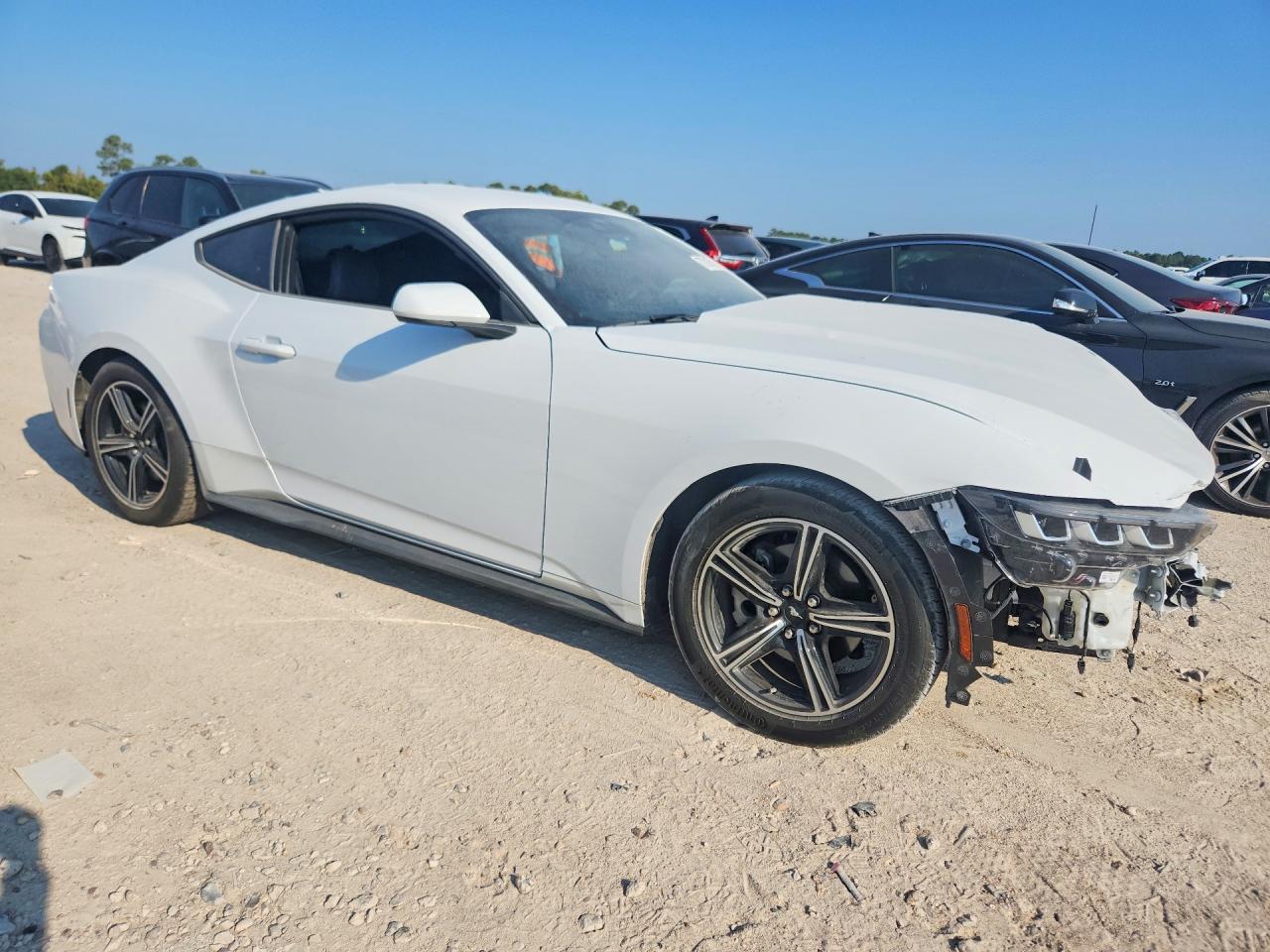 2024 Ford Mustang - Image 4