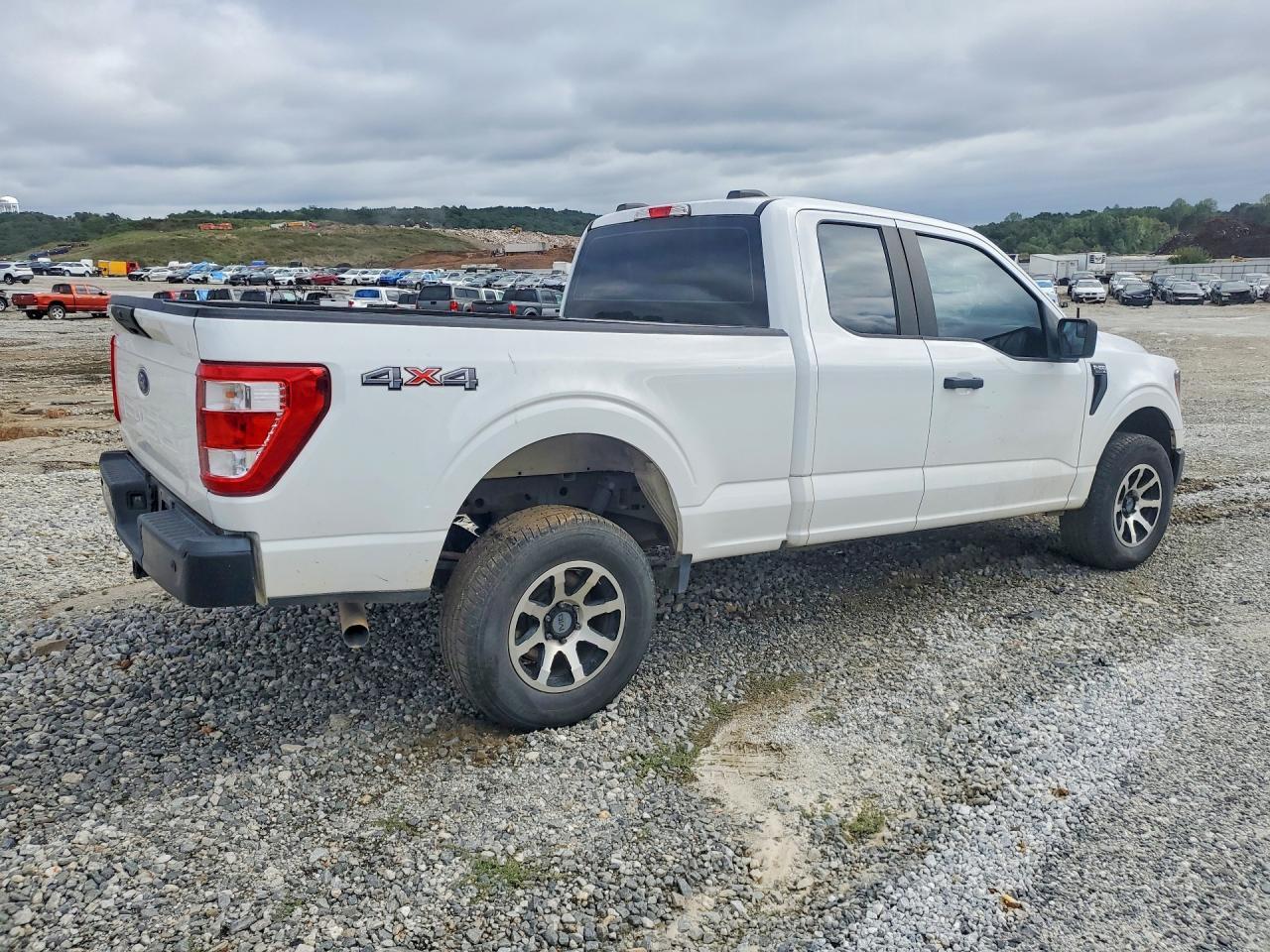 2023 Ford F150 Super Cab - Image 3