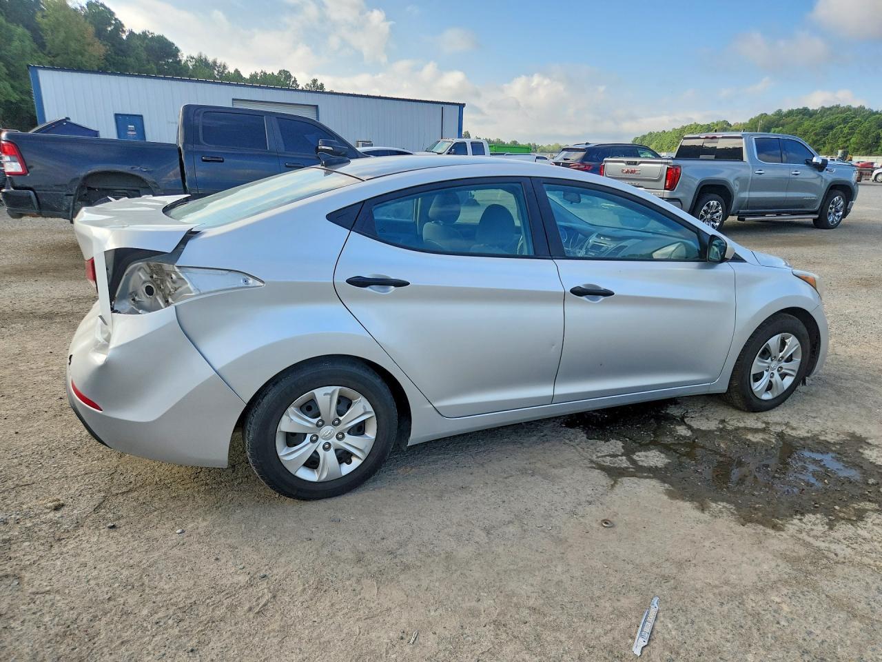 2016 Hyundai Elantra Se - Image 3