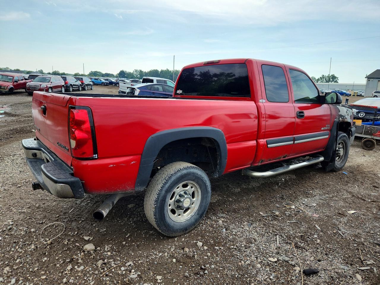 2005 Chevrolet Silverado K2500 Heavy Duty - Image 3