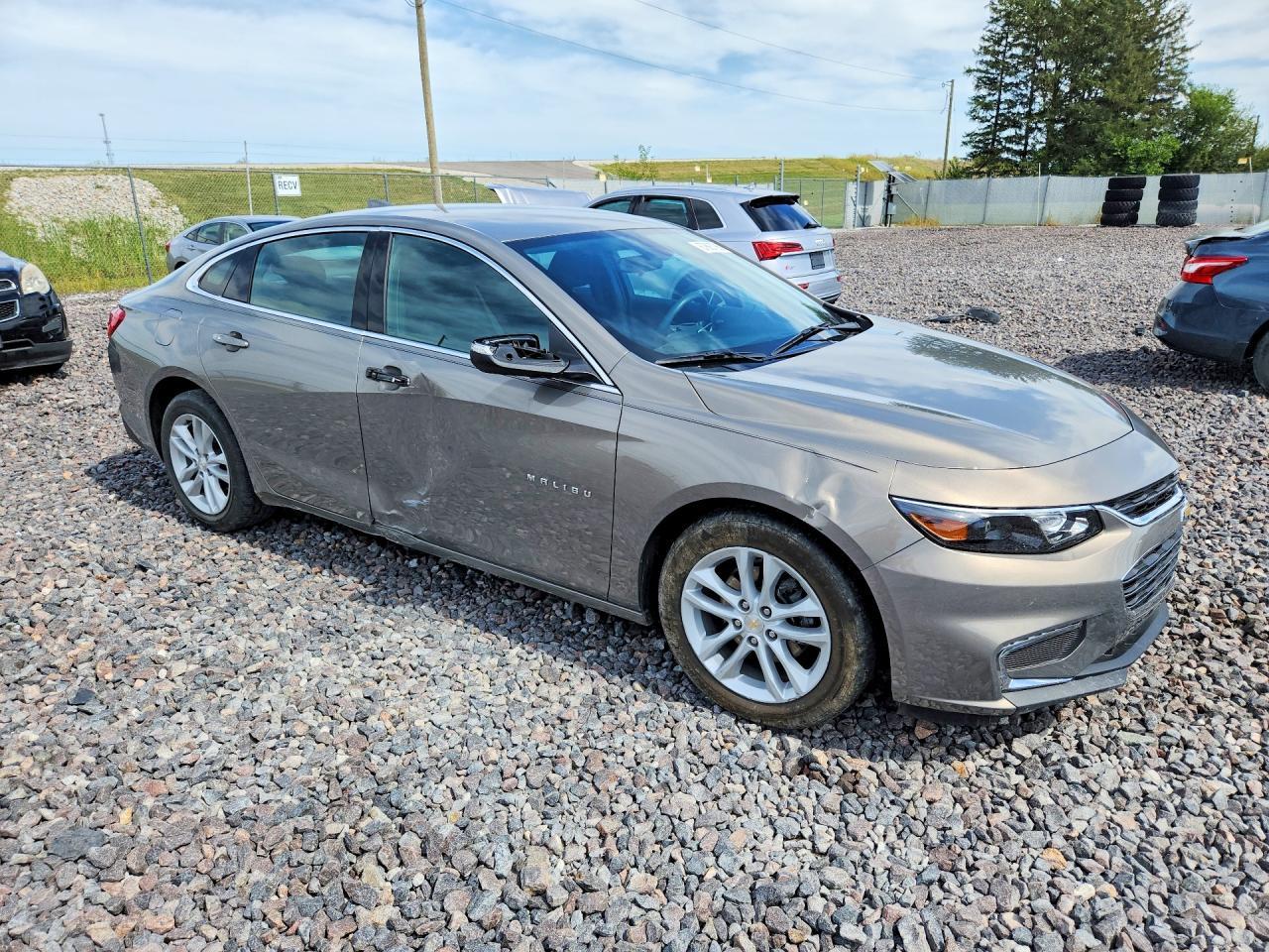 2017 Chevrolet Malibu Lt - Фото 4