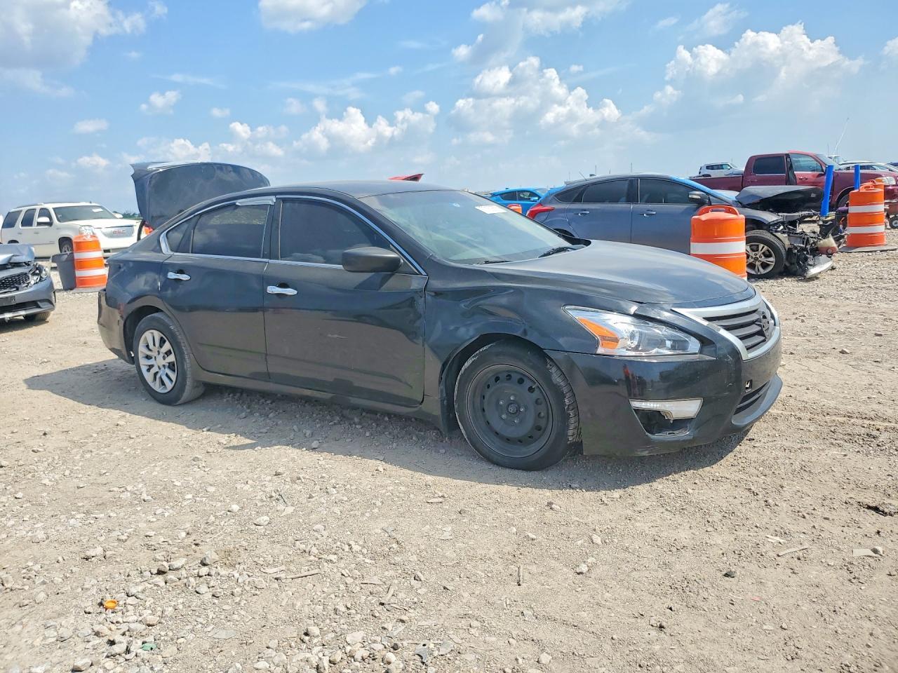 2014 Nissan Altima 2.5 S - Фото 4