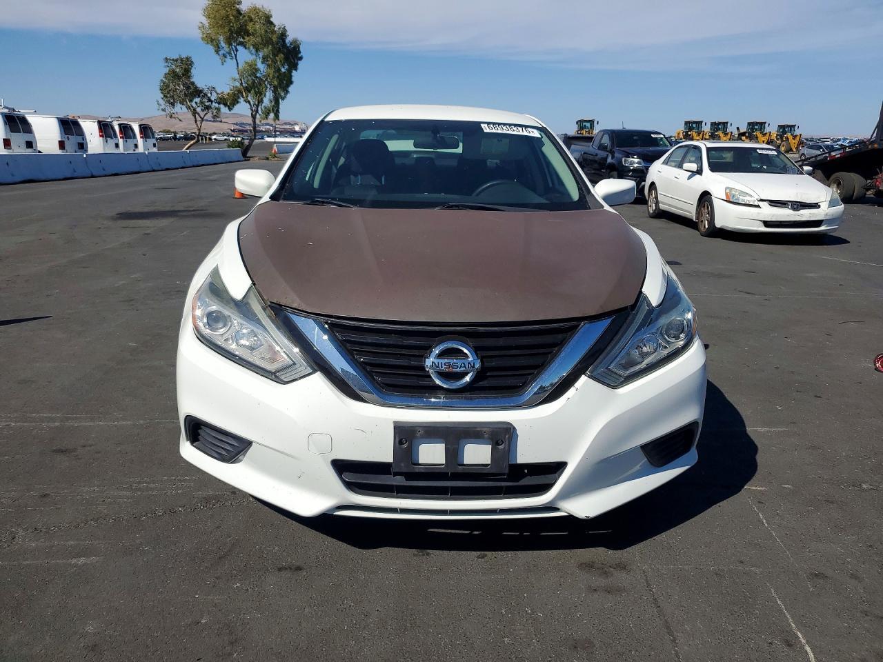 2017 Nissan Altima 2.5 S - Фото 5