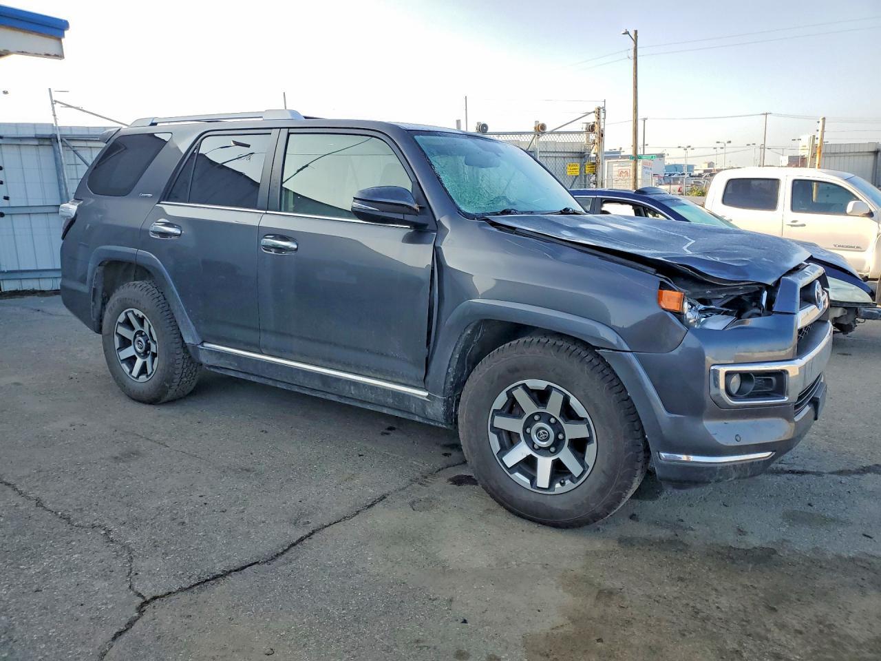 2015 Toyota 4Runner Limited - Фото 4