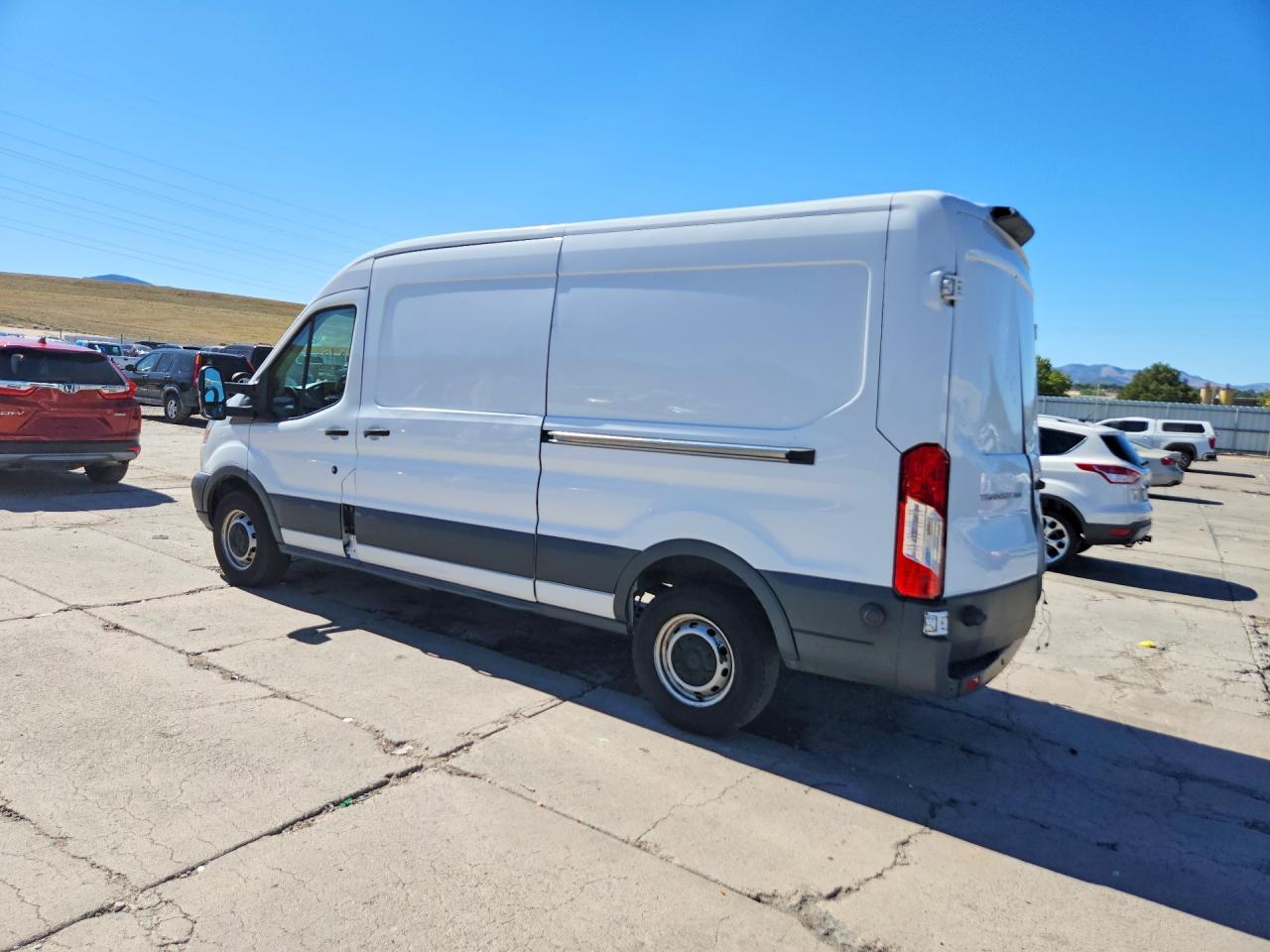 2018 Ford Transit 250 Delivery Van - Фото 2