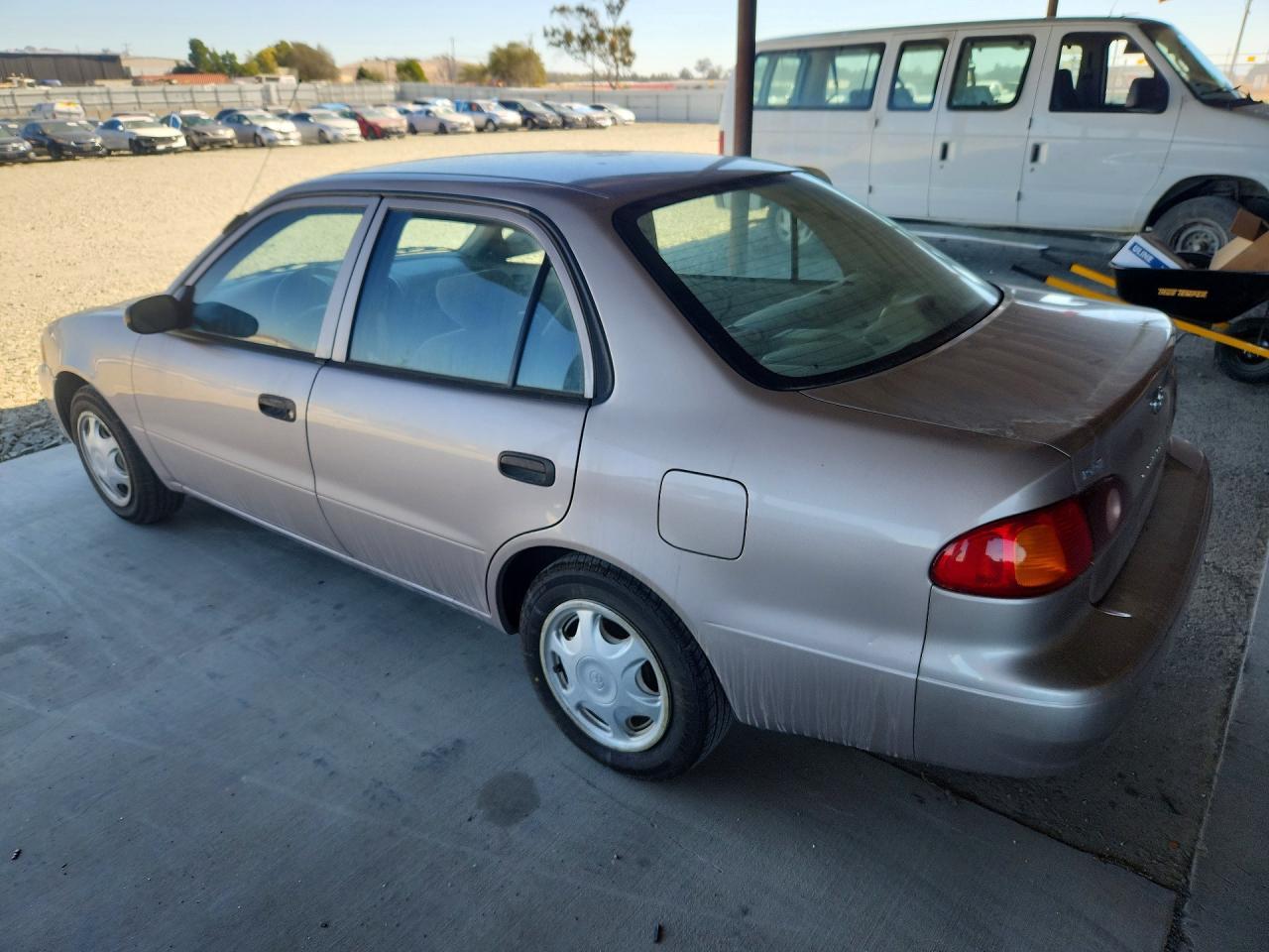 2001 Toyota Corolla Ce - Фото 2