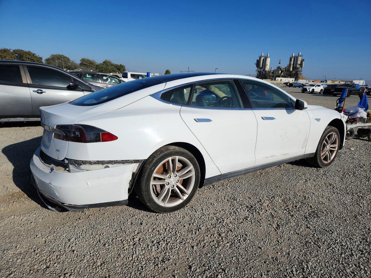 2014 Tesla Model S - Фото 3