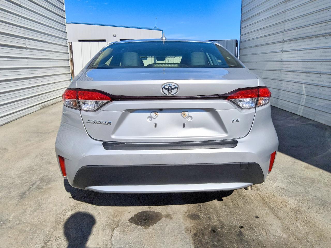 2021 Toyota Corolla Le - Фото 6
