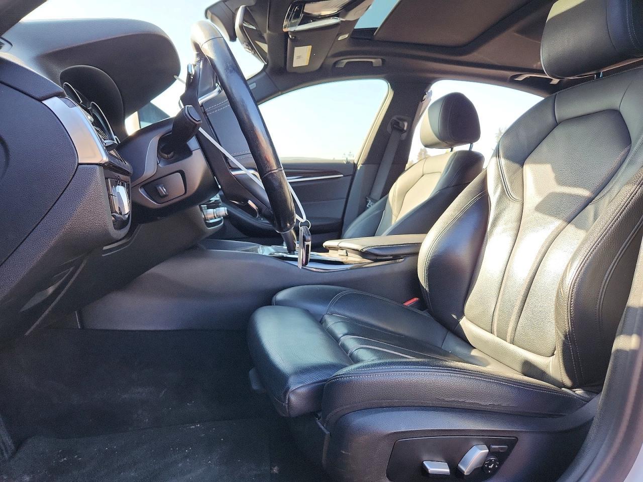 2018 BMW 530Xe - Image 7