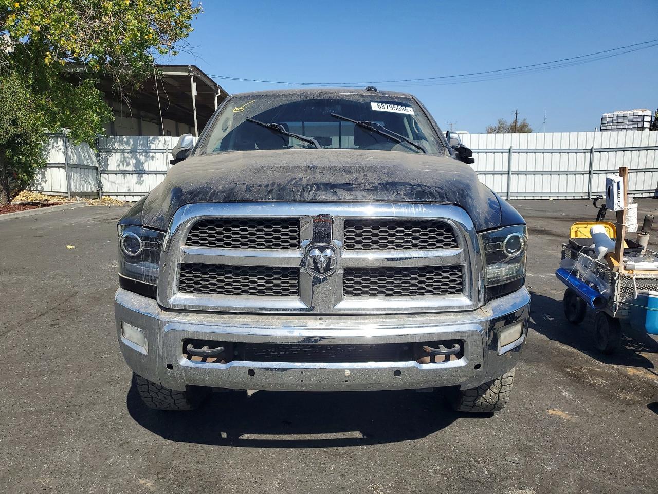 2015 Ram 2500 Laramie - Image 5