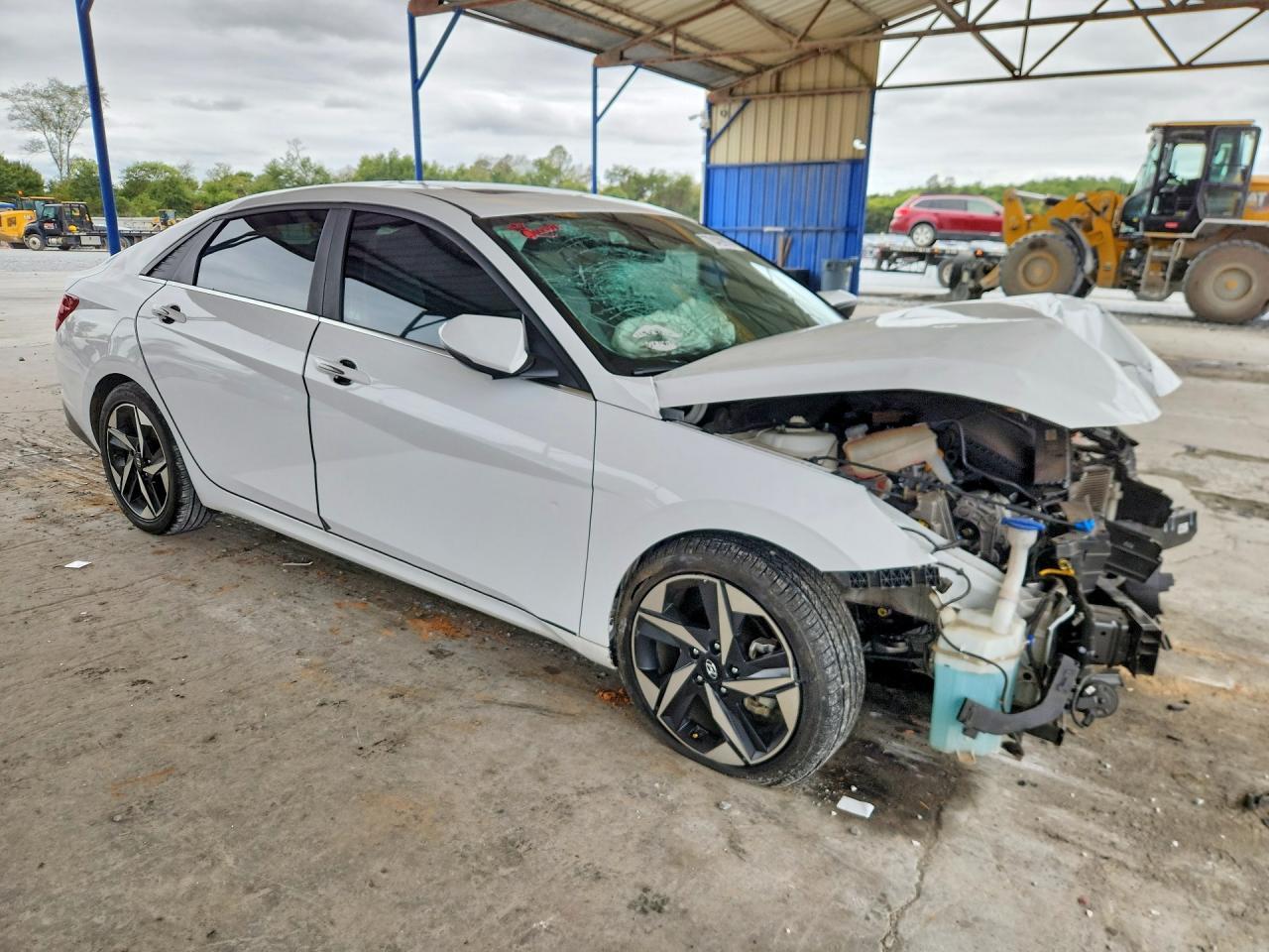 2023 Hyundai Elantra Limited - Фото 4