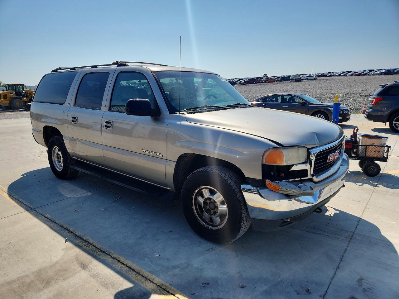 2001 GMC Yukon Xl K1500 - Image 4
