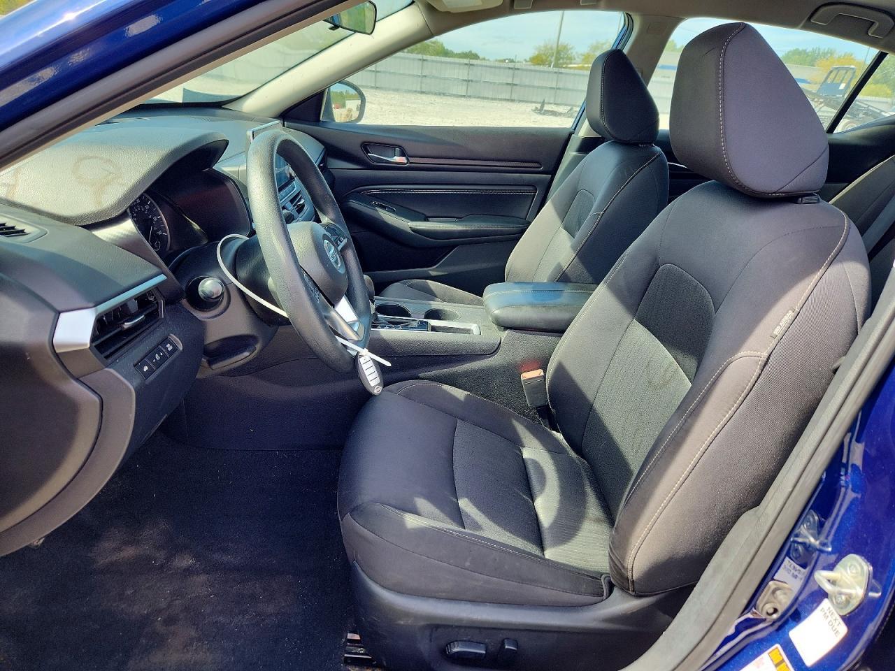2020 Nissan Altima S - Фото 7