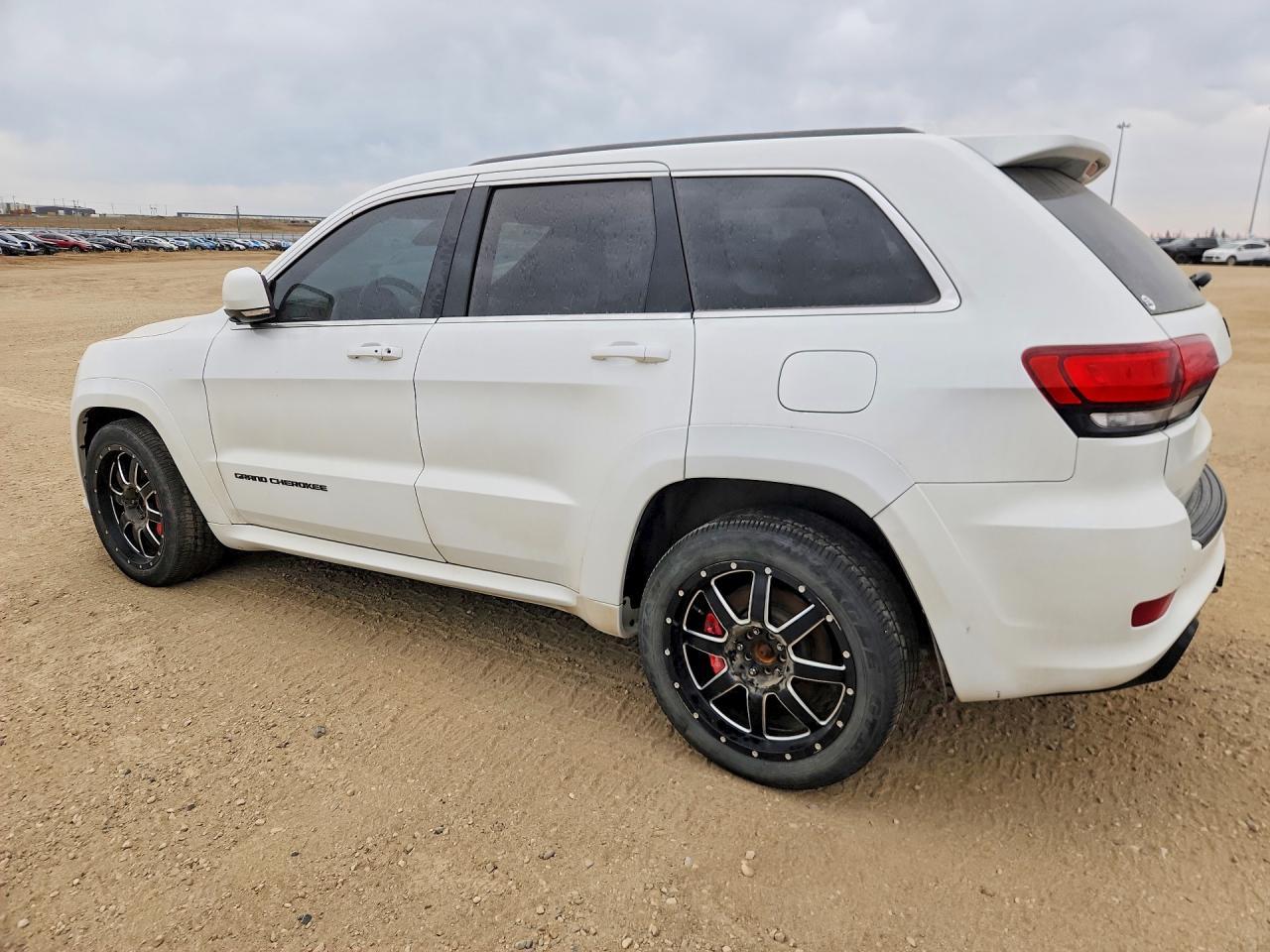 2015 Jeep Grand Cherokee Srt-8 - Image 2