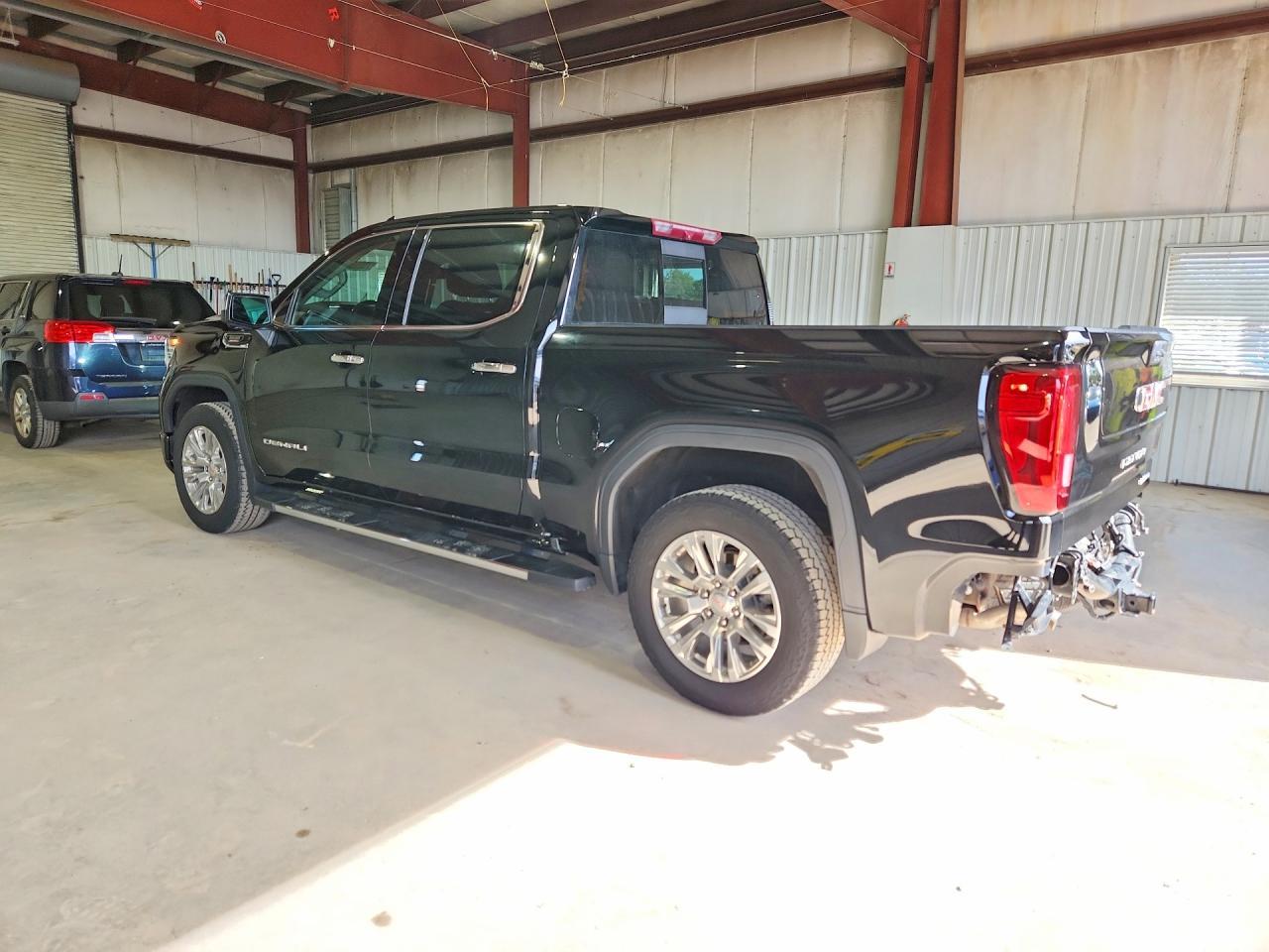2024 GMC Sierra K1500 Denali - Фото 2