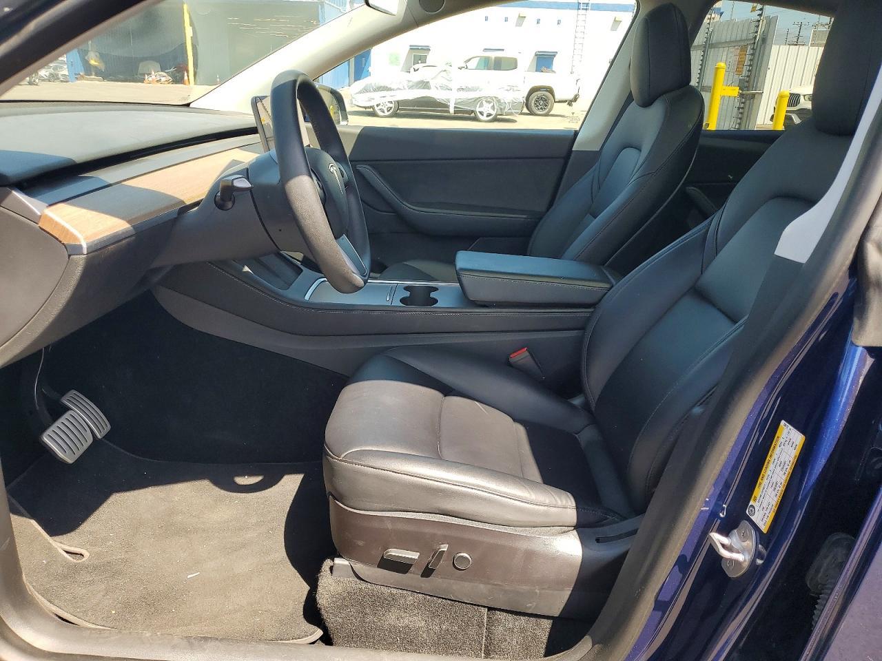 2022 Tesla Model Y - Image 7