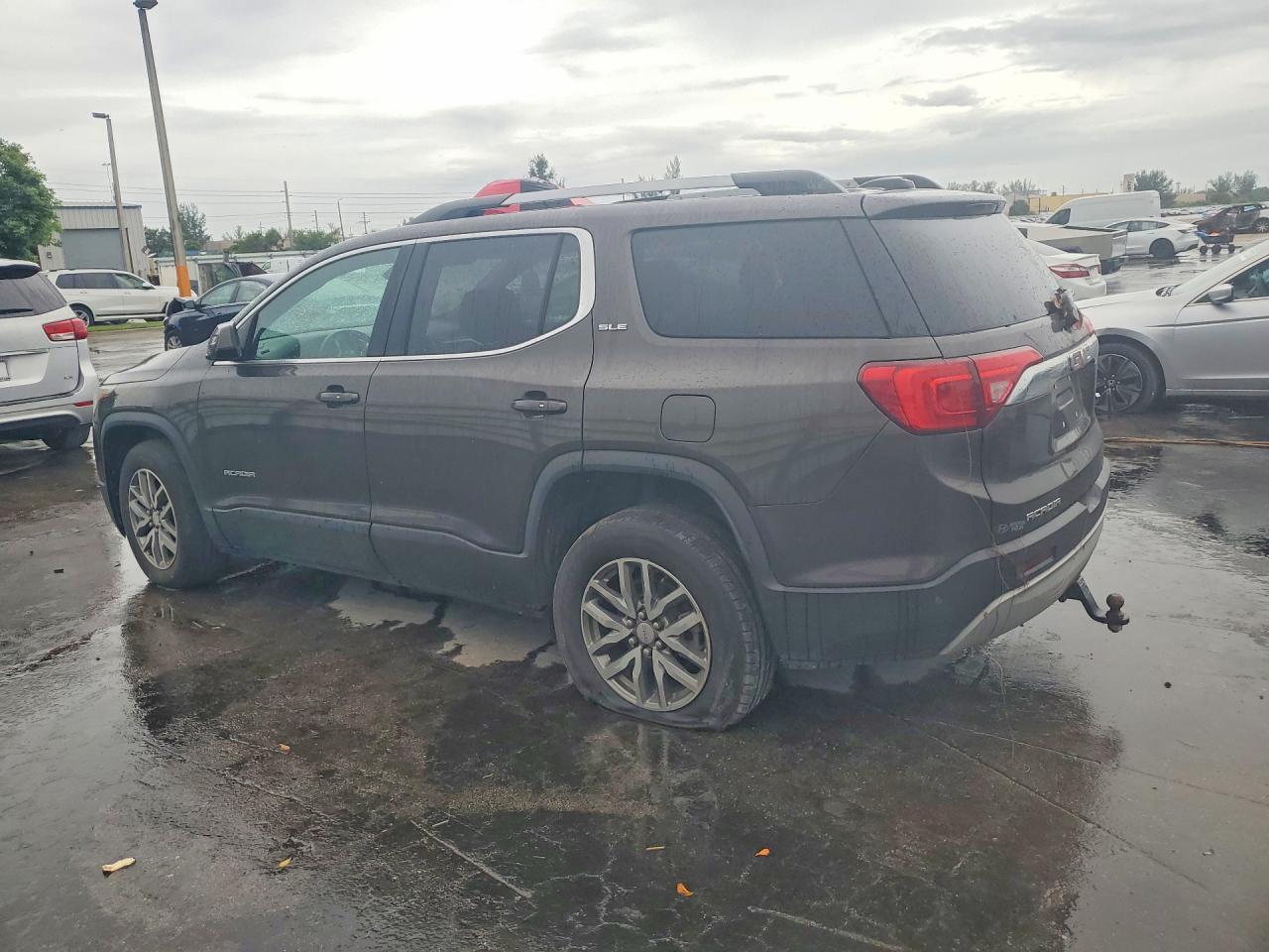 2019 GMC Acadia - Фото 2