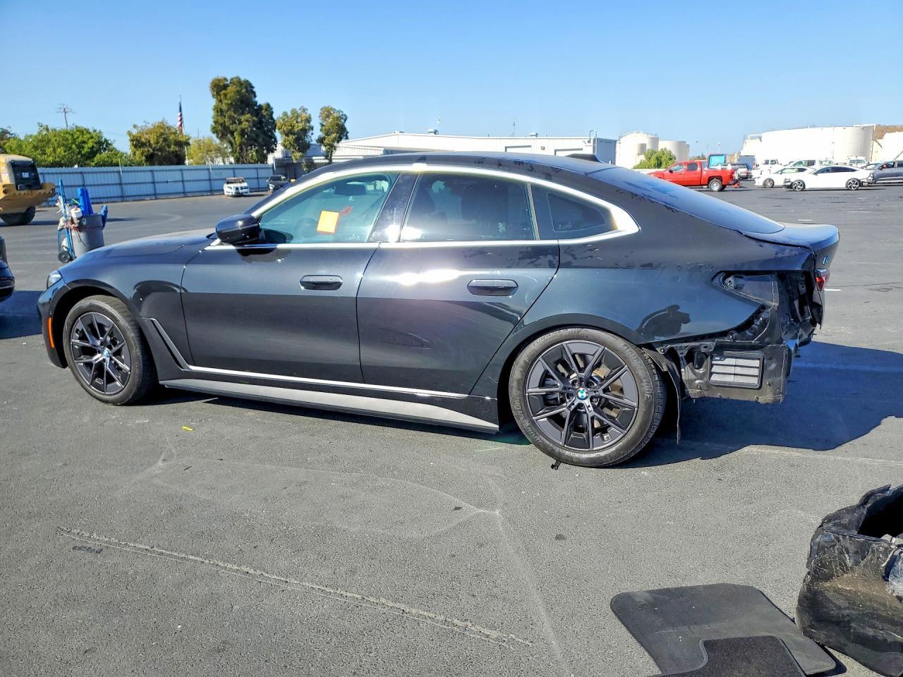 2025 BMW I4 Edrive 40 - Фото 2