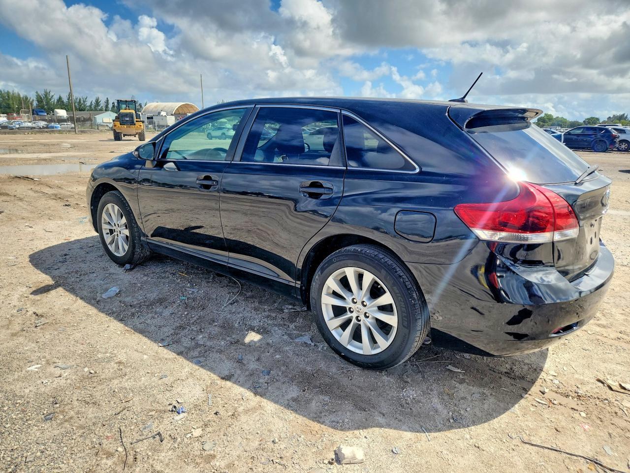 2014 Toyota Venza Le - Фото 2