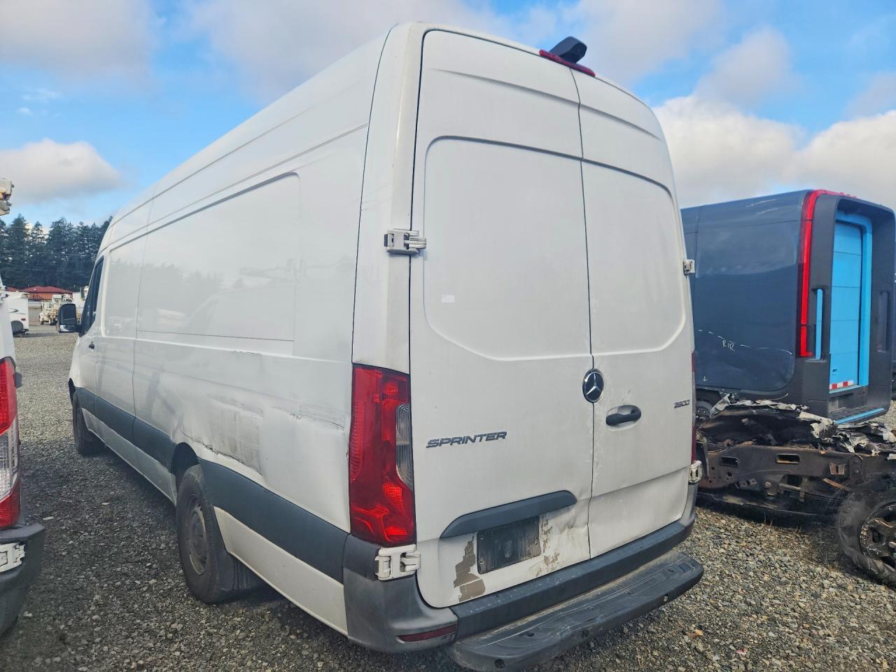 2023 Mercedes-Benz Sprinter 2500 - Image 2