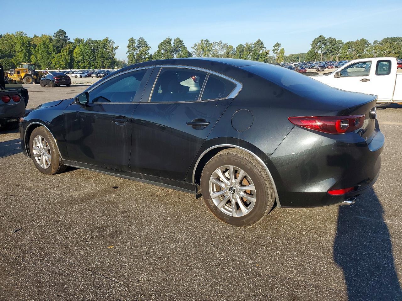 2025 Mazda 3 - Фото 2