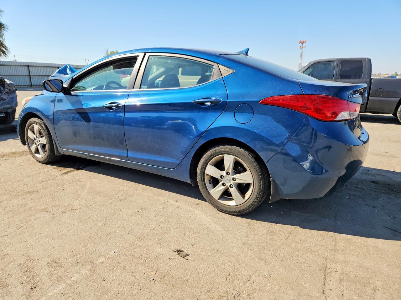 2013 Hyundai Elantra Gls - Фото 2