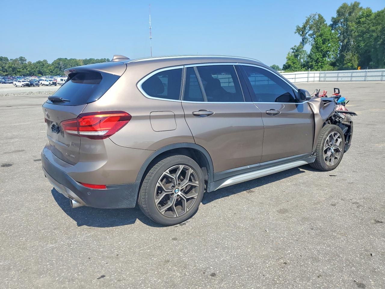 2020 BMW X1 xDrive28I - Фото 3