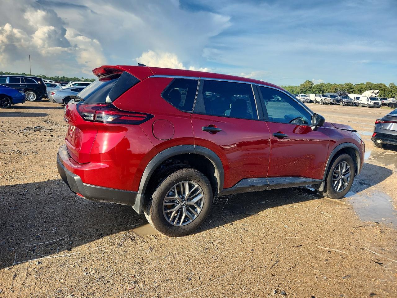 2026 Nissan Rogue S - Фото 3