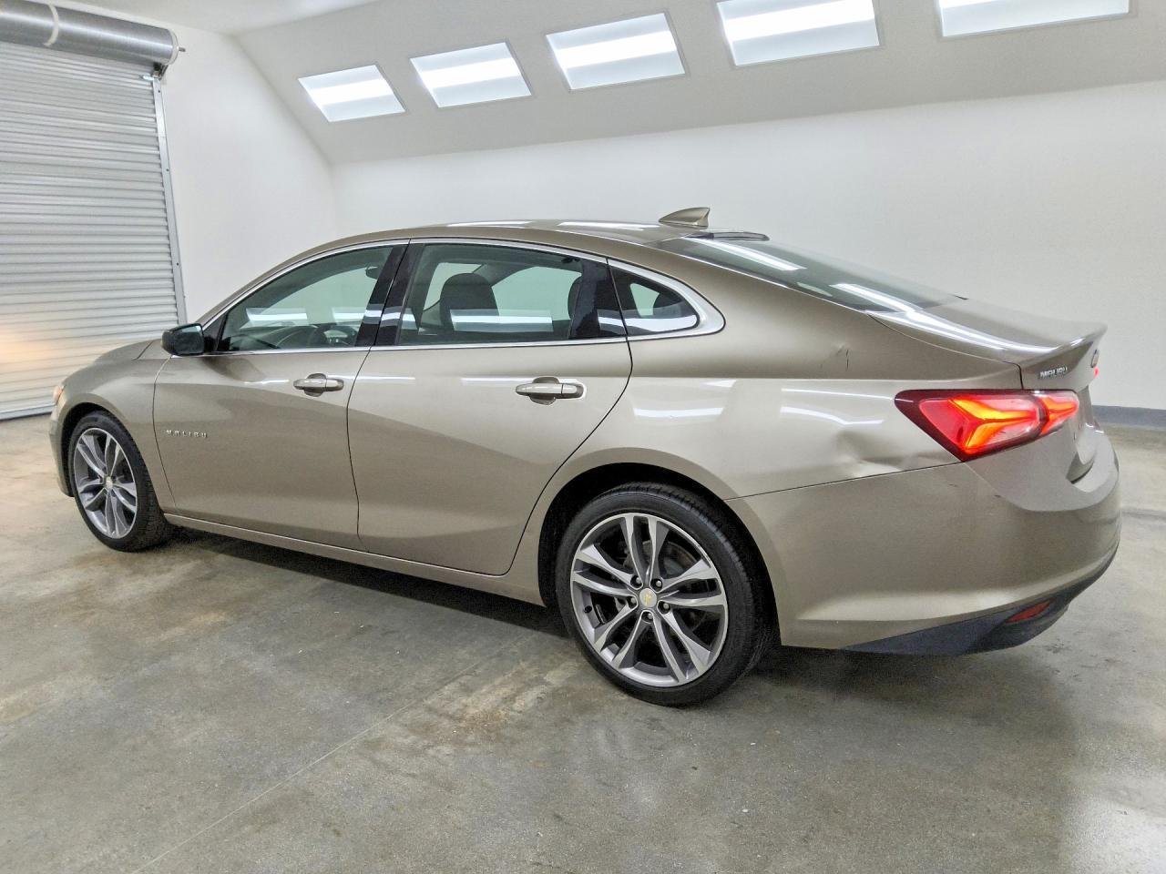 2022 Chevrolet Malibu Lt - Image 2