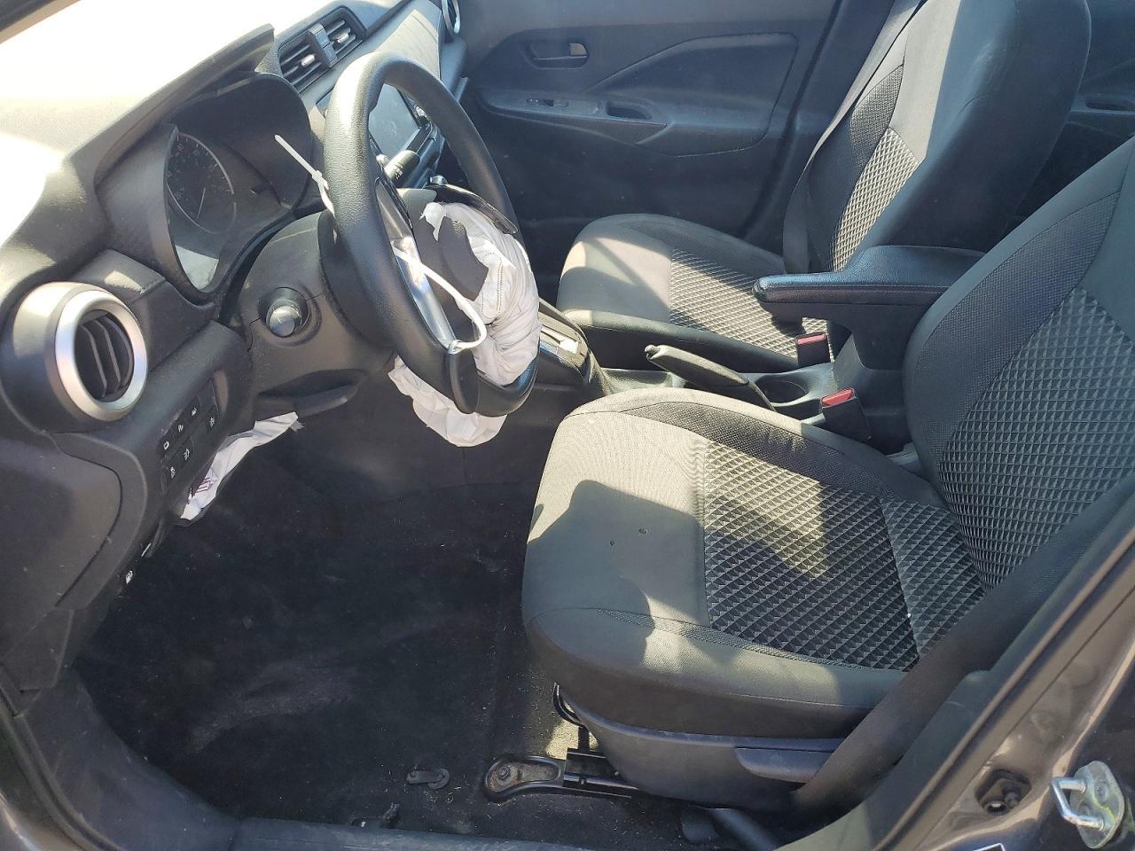 2020 Nissan Versa S - Фото 7