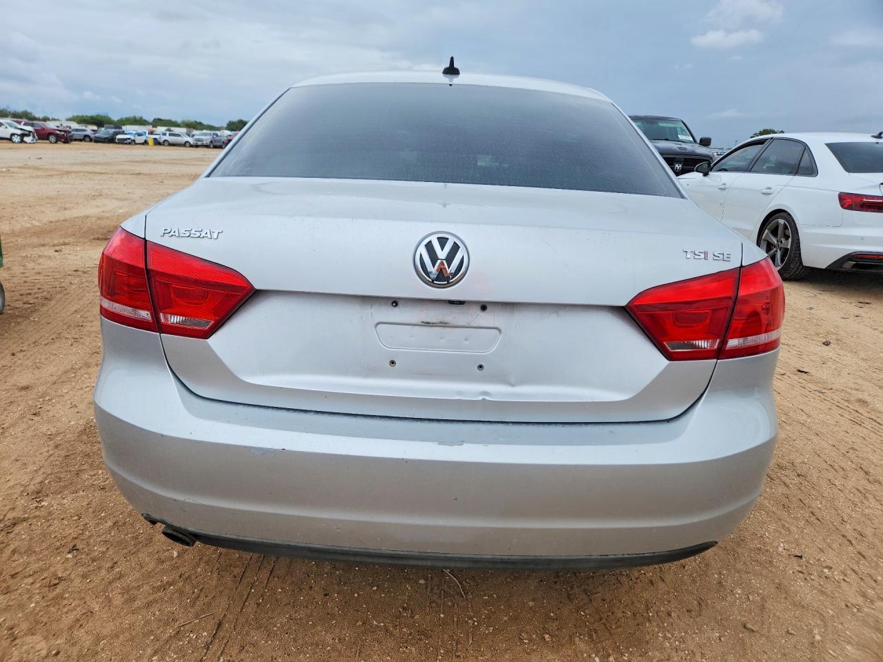 2014 Volkswagen Passat Se - Фото 6