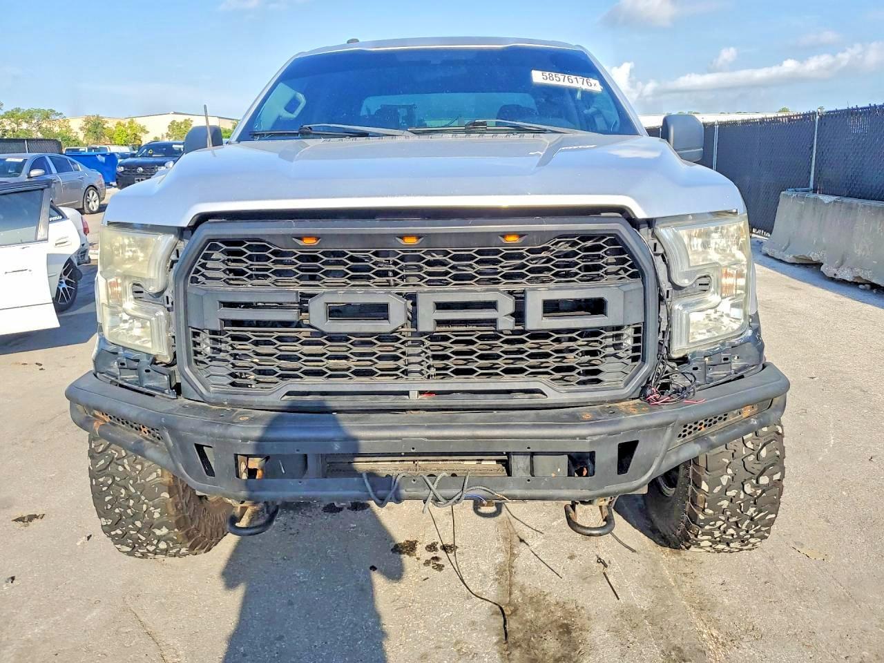 2017 Ford F150 Supercrew - Фото 5