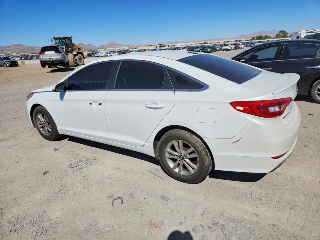 2016 Hyundai Sonata Se - Фото 2