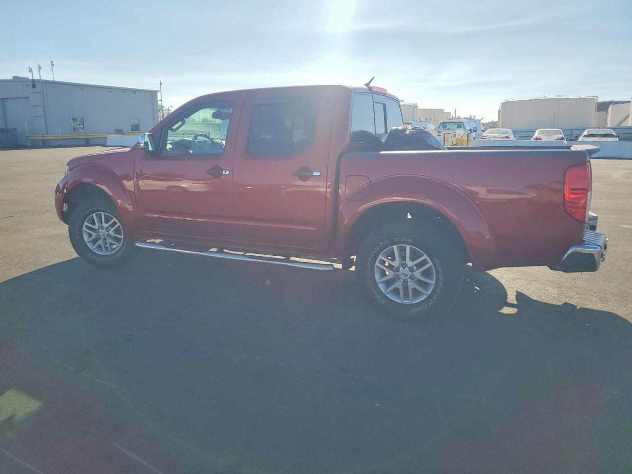 2015 Nissan Frontier S - Image 2