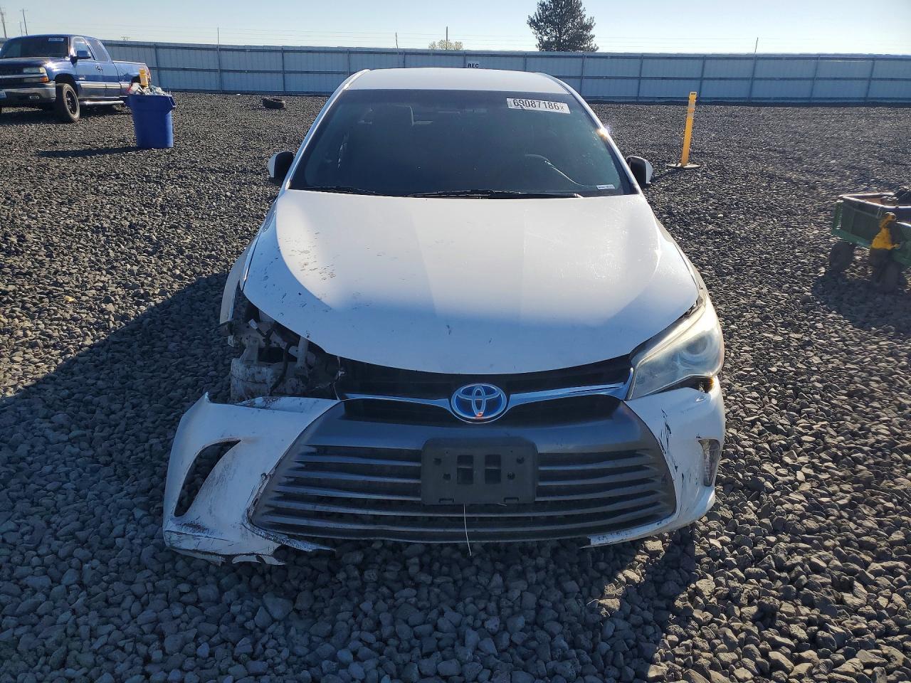 2016 Toyota Camry Hybrid Le - Фото 5