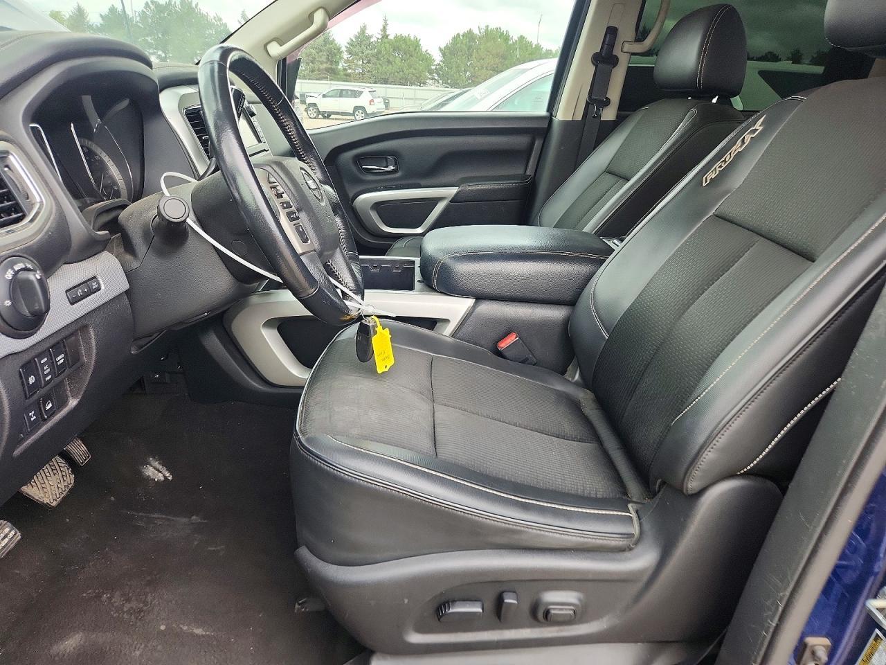 2019 Nissan Titan Pro-4X - Фото 7