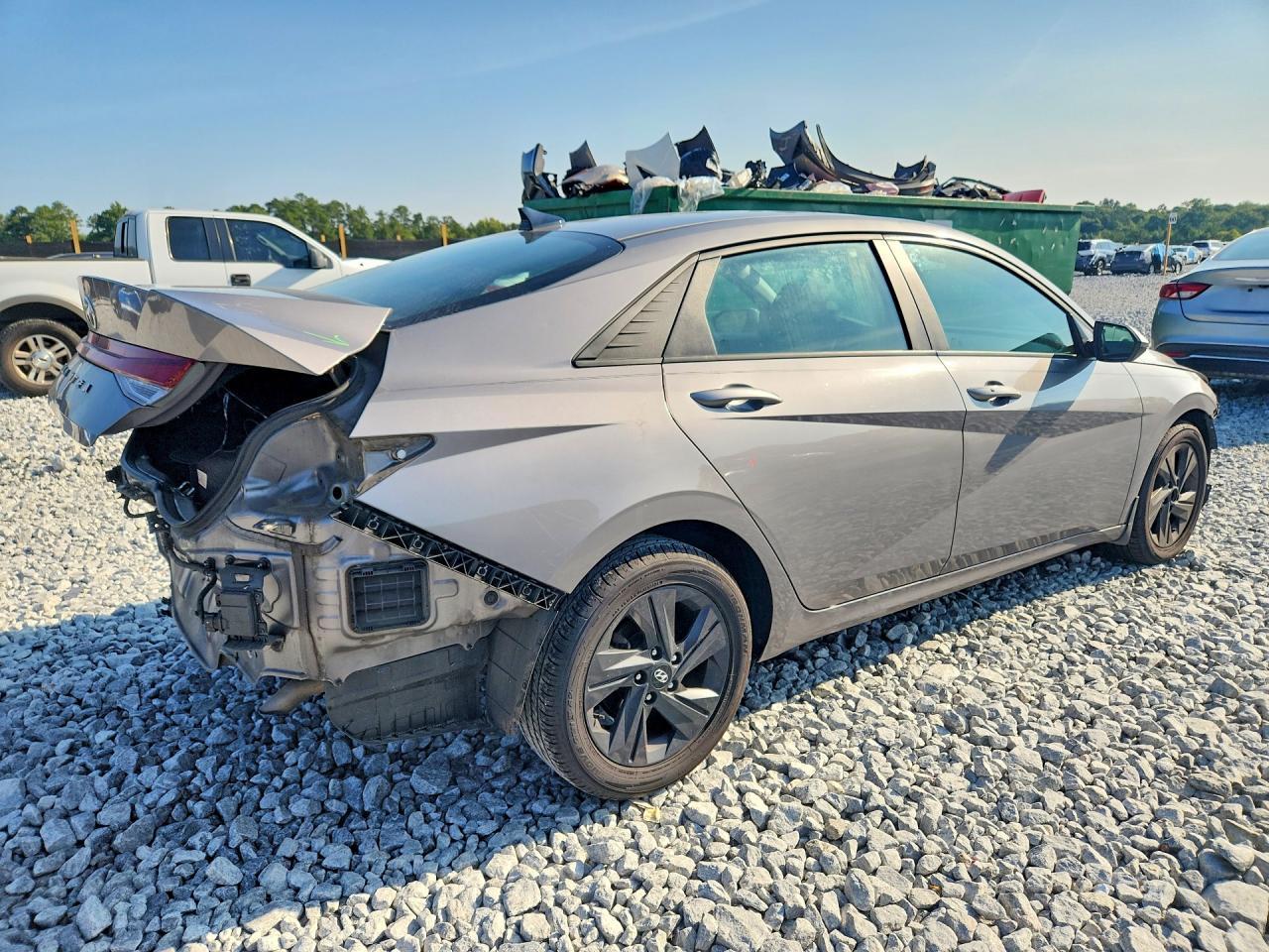 2022 Hyundai Elantra Sel - Фото 3