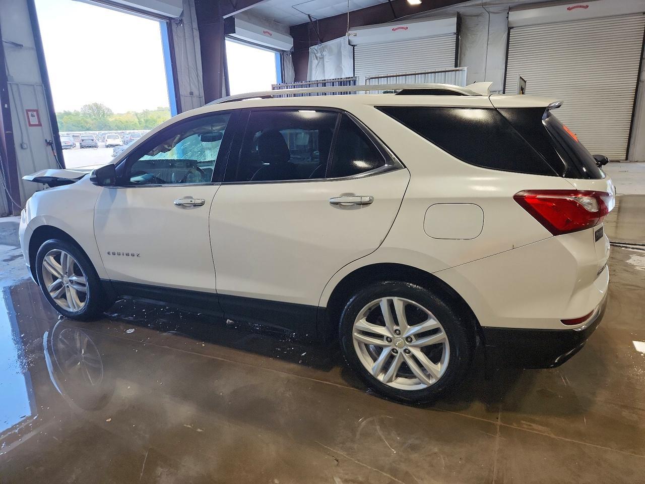 2020 Chevrolet Equinox Premier - Фото 2