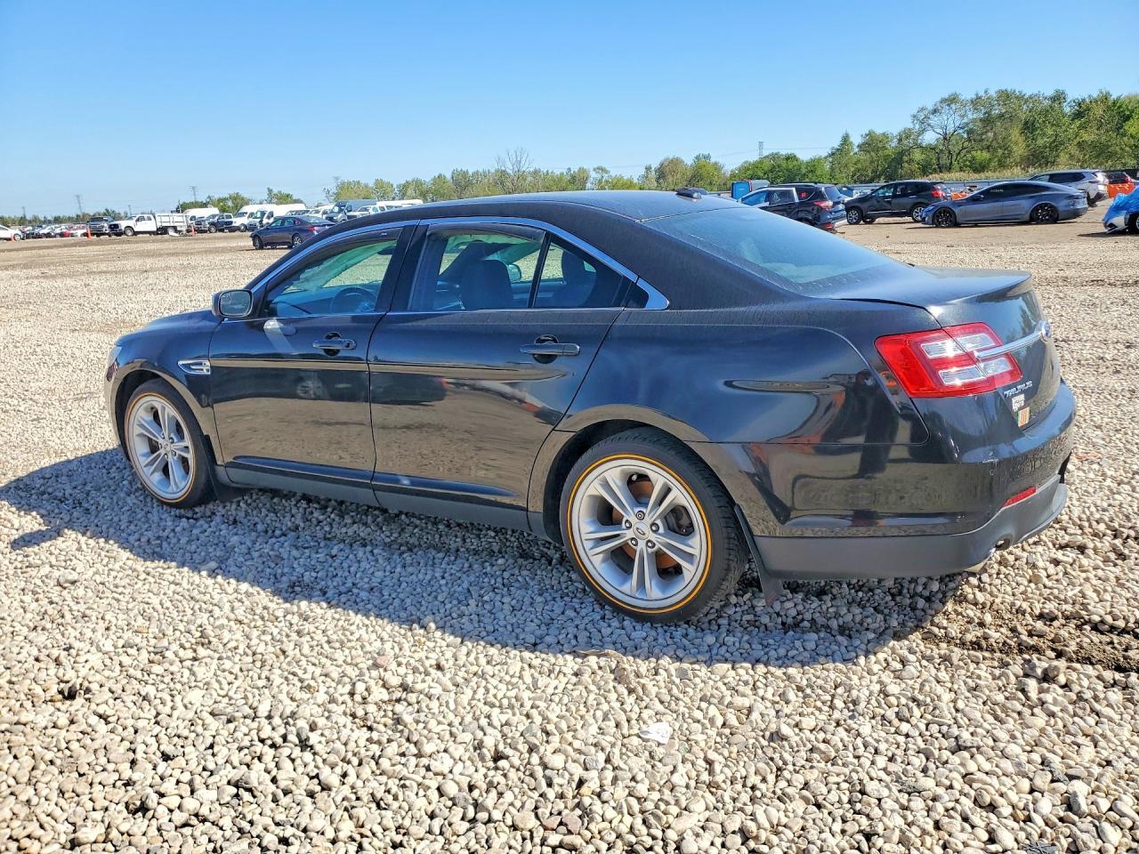 2013 Ford Taurus Sel - Фото 2