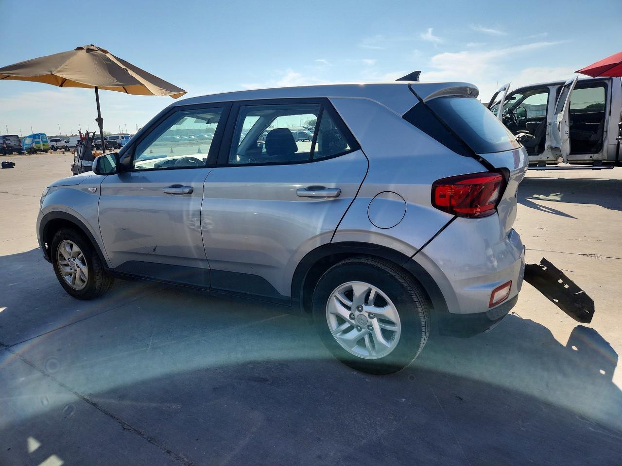 2021 Hyundai Venue Se - Фото 2